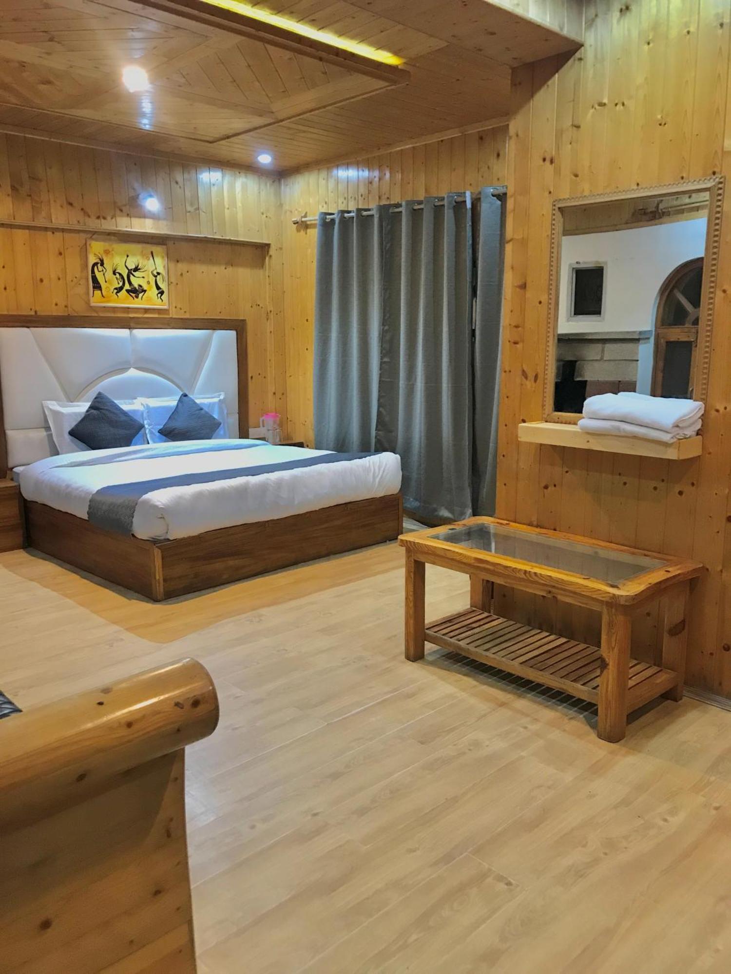 The Avenue Hotel , Manali A River Side Hotel Exterior foto