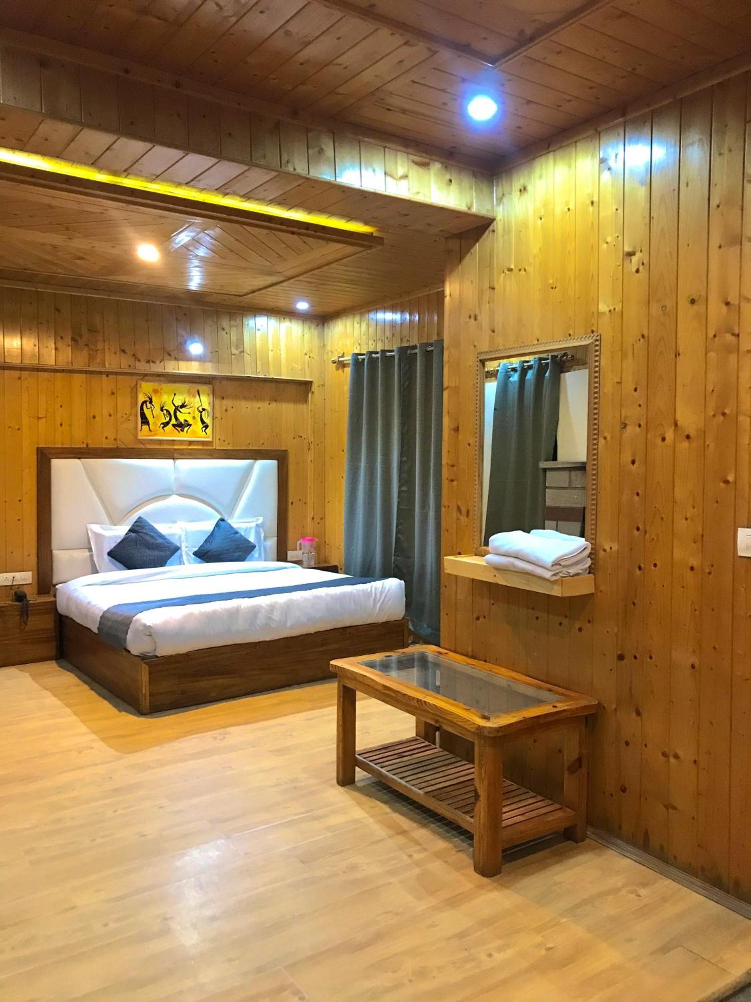 The Avenue Hotel , Manali A River Side Hotel Exterior foto