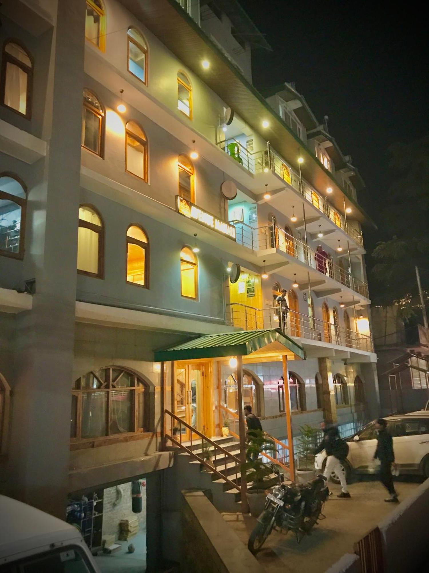 The Avenue Hotel , Manali A River Side Hotel Exterior foto